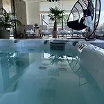 Dom Z Jacuzzi Do 10 Osob Luxhouse וילה *