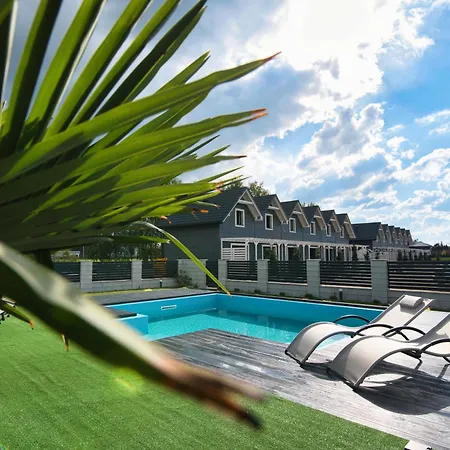 Villa Dom Z Basenem I Jacuzzi Do 10 Osob Luxhouse