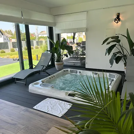 Dom Z Basenem I Jacuzzi Do 10 Osob Luxhouse Zator